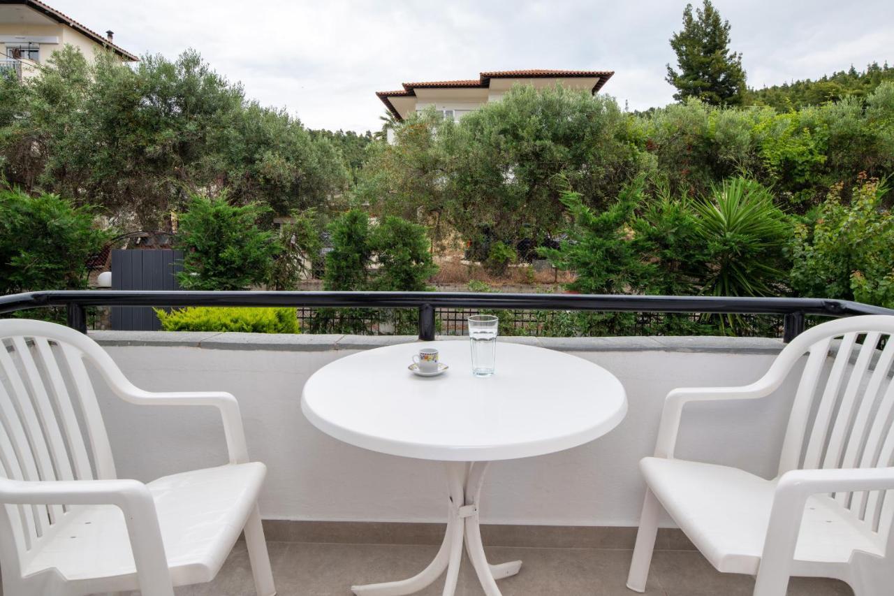 Fantasia Studios And Apartments Νέος Μαρμαράς Εξωτερικό φωτογραφία